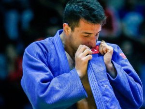 Bilal Çiloğlu gümüş madalya kazandı