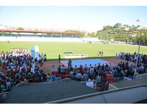 Kırşehir'de yaz spor okulları açıldı