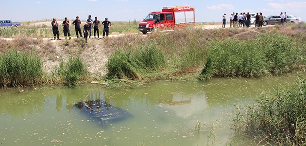 Hafif ticari araç sulama kanalına düştü: 9 yaralı