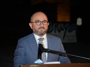 NEÜ Tıp'ta mezuniyet coşkusu