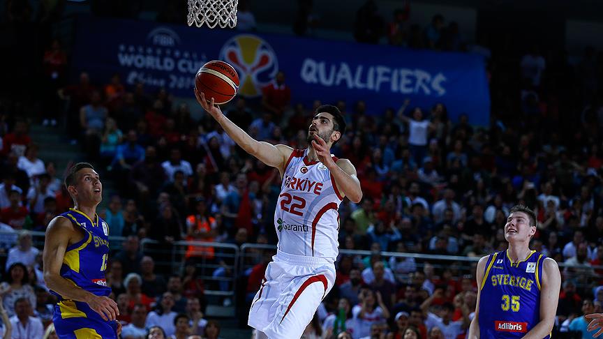 Türkiye: 77 - İsveç: 52