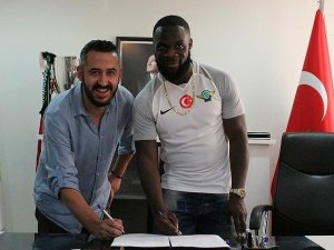 Akhisarspor, Elvis Manu'yu transfer etti