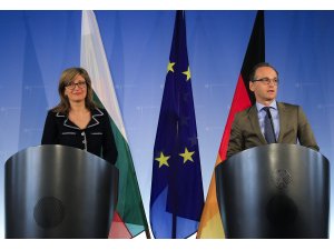 Almanya hükümetindeki sığınmacı krizi