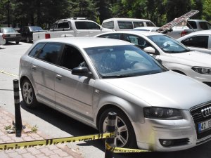 Konya'da park halindeki otomobil soyuldu