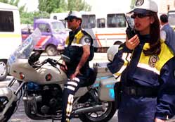 Her mahalleye bir polis bakacak