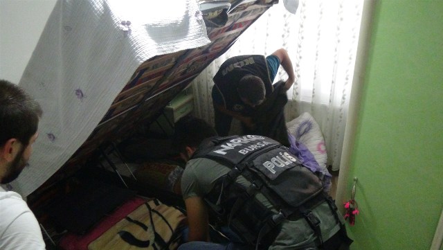 Bursa merkezli silah kaçakçılığı operasyonunda 9 tutuklama