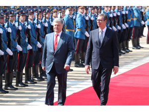 "Sırbistan, Kosova meselesini bir an önce çözmeli"