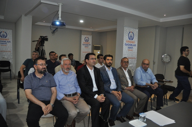 Meslek liselerine önem vermeliyiz