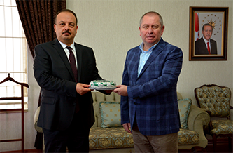Konyaspor yönetiminden Vali Canbolat'a ziyaret