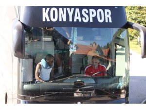 Atiker Konyaspor'un Bolu kampı başladı