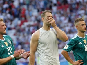 Dünya Kupası'nda favoriler eleniyor