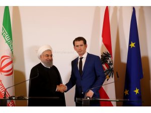 Ruhani-Kurz ortak basın toplantısı