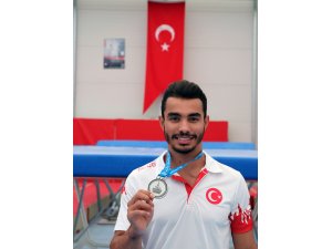 Ferhat Arıcan'ın azmi sakatlık dinlemedi