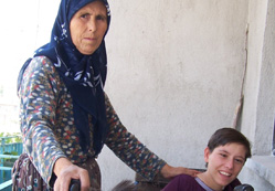 Annenin feryadı: Yardım edin!