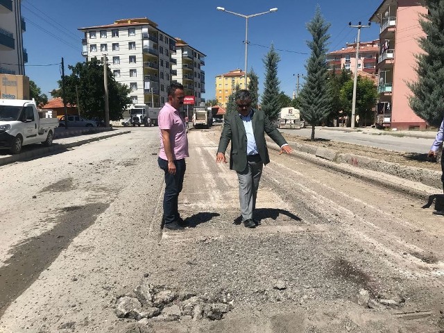 Başkan Özgüven, sahadaki çalışmaları inceledi