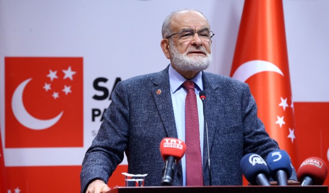 Karamollaoğlu tarihi törene katılacak mı?