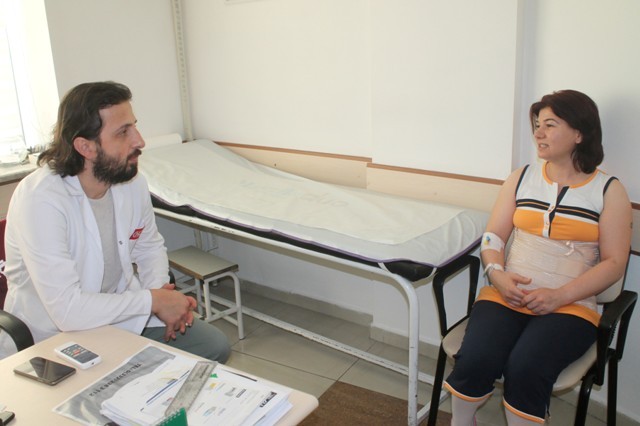Bel fıtığı ağrılarından dördüncü ameliyatta kurtuldu