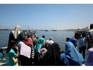 "Özgürlük Gemisi 2" ablukayı kırmak için Gazze'den yola çıktı