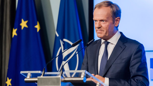 Avrupa Birliği Trump'ı topa tuttu