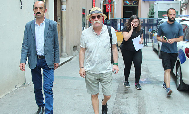 Gözaltına alınan tiyatrocu Orhan Aydın serbest bırakıldı