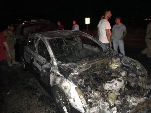 Kaymakamın makam aracı seyir halindeyken yandı