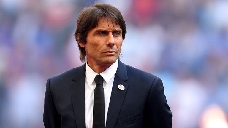 Chelsea ile Conte'nin yolları ayrıldı