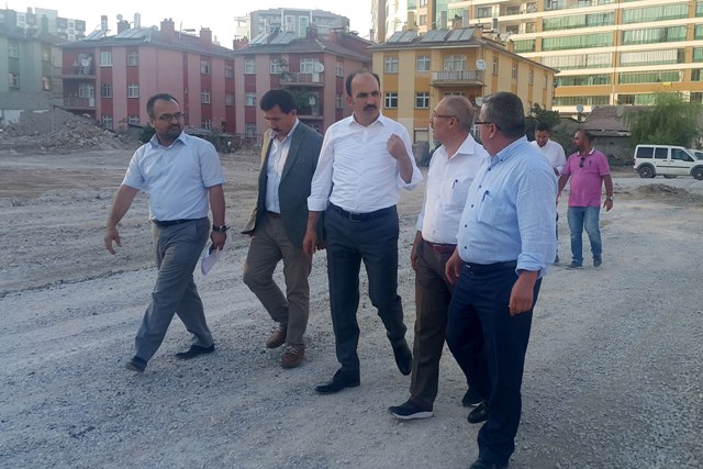 Başkan Altay, Şehit Ömer Halisdemir Caddesi’ndeki çalışmaları inceledi