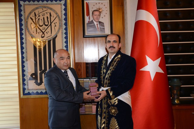 Özbek Heyetten Başkan Altay’a Ziyaret