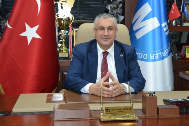 Başkan Özselek: "Her Zaman Demokrasinin Savunucusu Olmaya Devam Edeceğiz"