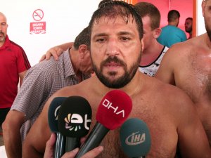 657. Tarihi Kırkpınar Yağlı Güreşlerinde hakem skandalı!