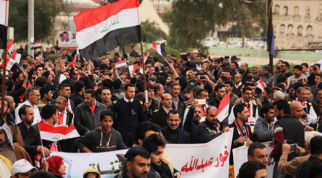 Irak'ta gösterilerin başladığı Basra iline 3 milyar dolar