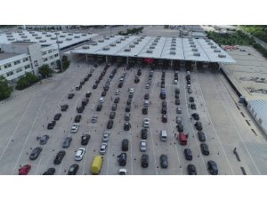 Kapıkule'de gurbetçi yoğunluğu