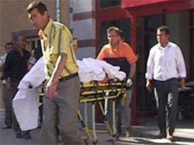 Camiden çıkanlara kurşun yağdırdı