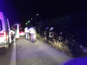 Otomobil şarampole devrildi: 4 yaralı