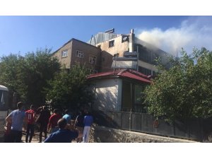 Karlıova’da yangın paniğe neden oldu