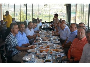 Uygur: "Altınözü’nün zeytin ve zeytinyağı üretim merkezi olmasını hedefliyoruz"