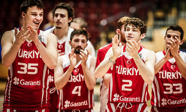 Ümit Milli Basketbol takımı, çeyrek finalde