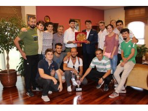 Şampiyon engellilerden Dündar’a ziyaret