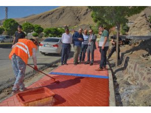Hakkari’de yürüyüş yollarıyla güzelleşiyor