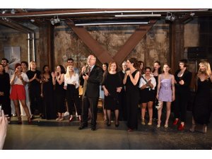 Moda tasarım öğrencileri tasarımlarını sergilediler