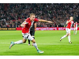 Sven van Beek’in Fenerbahçe’ye transferi çıkmaza girdi