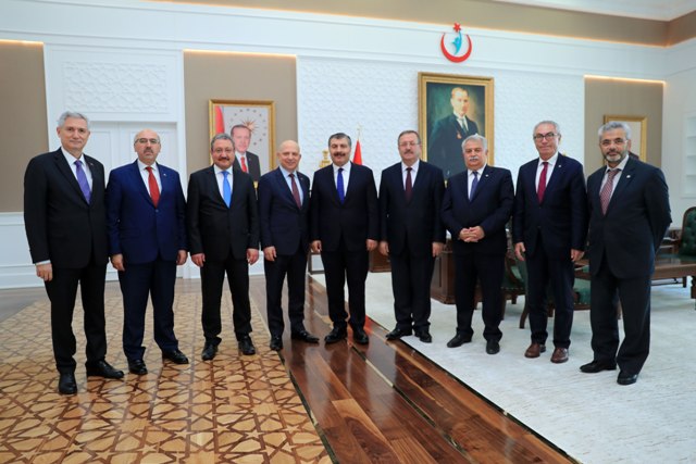 NEÜ’den Sağlık Bakanı Koca’ya ziyaret