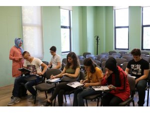 SAMEK’te yaz kursları devam ediyor