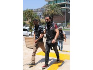 Mersin’de aranıyordu, Alanya’da yakalandı