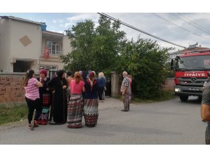 Bafra’da ev yangını korkuttu