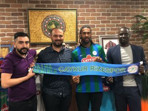 Armand Traore Çaykur Rizespor'da