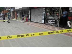 Çekiçli hırsız, gerçek sandığı sahte altınları çaldı