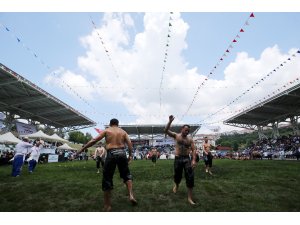 Düzce Belediyesi 12. Geleneksel Yağlı Güreşleri
