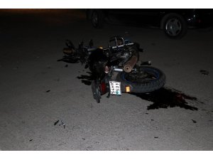 Motosikletle göreve gitmekte olan askeri personele cip çarptı: 2 yaralı