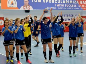 Paşanın Melekleri toplanıyor
